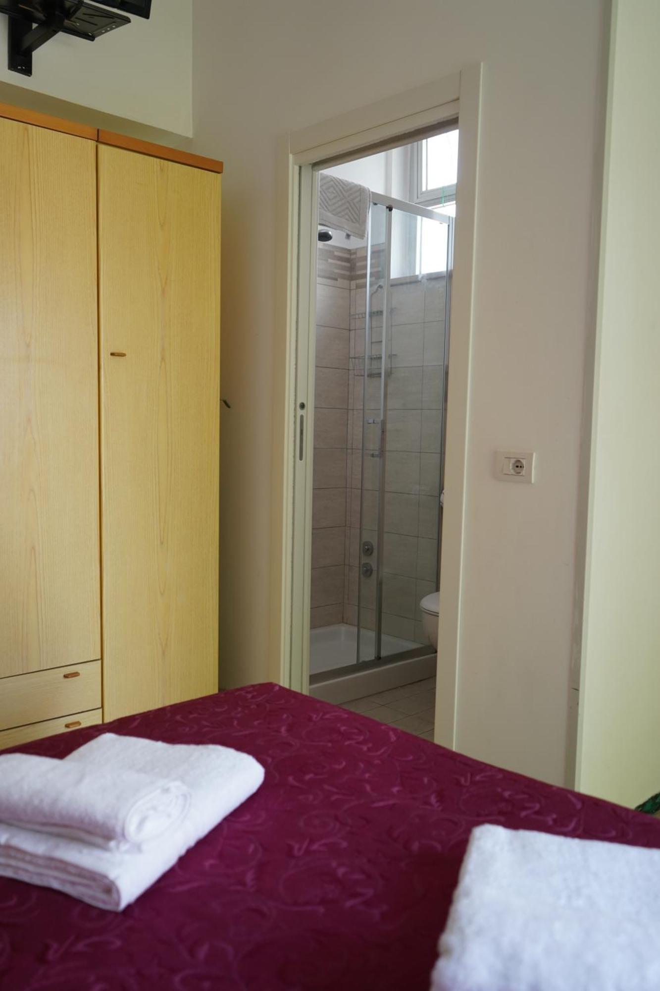 Quadruple Room,1592710209:JPEG