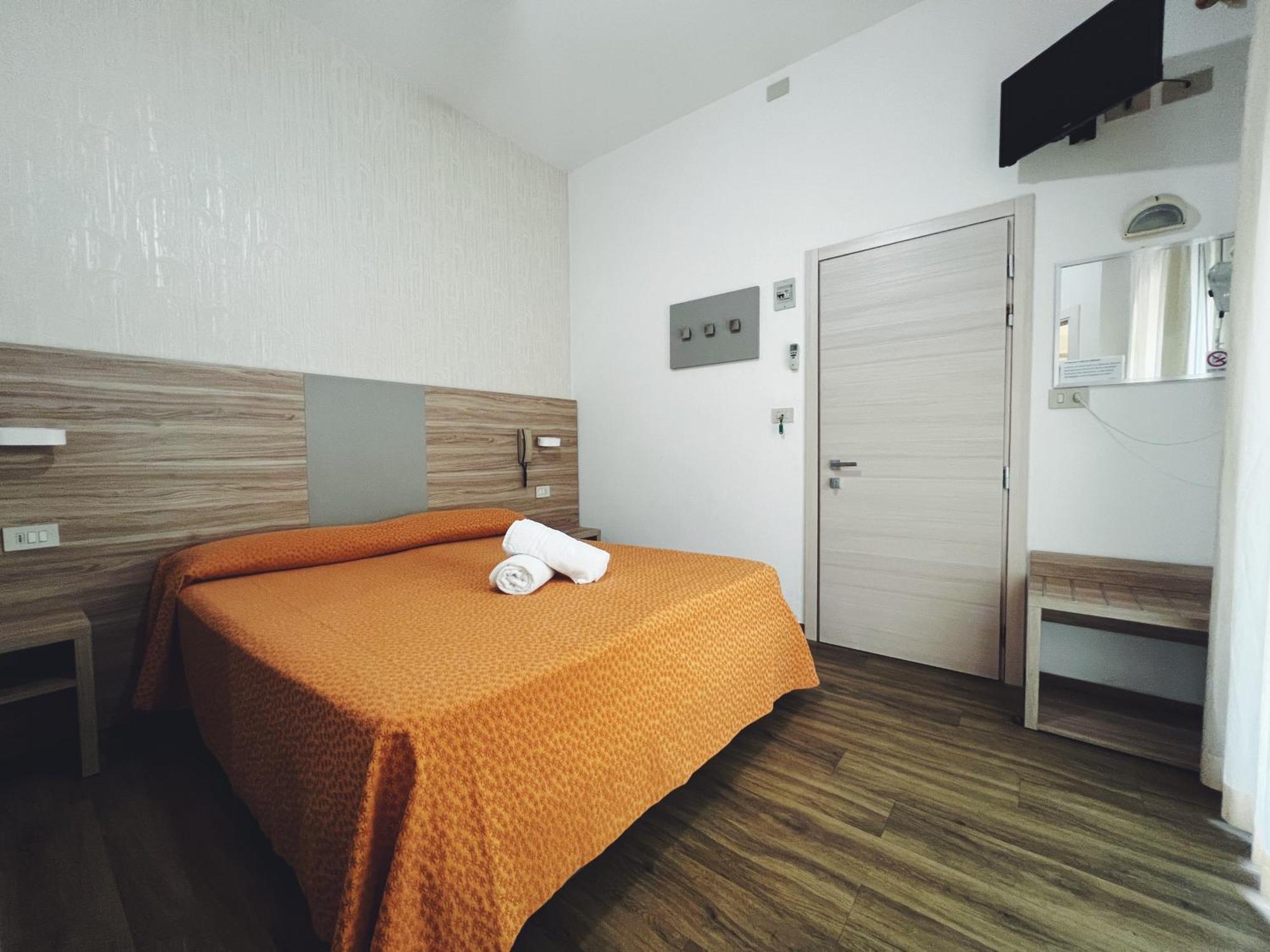 Triple Room,1596101695:JPEG