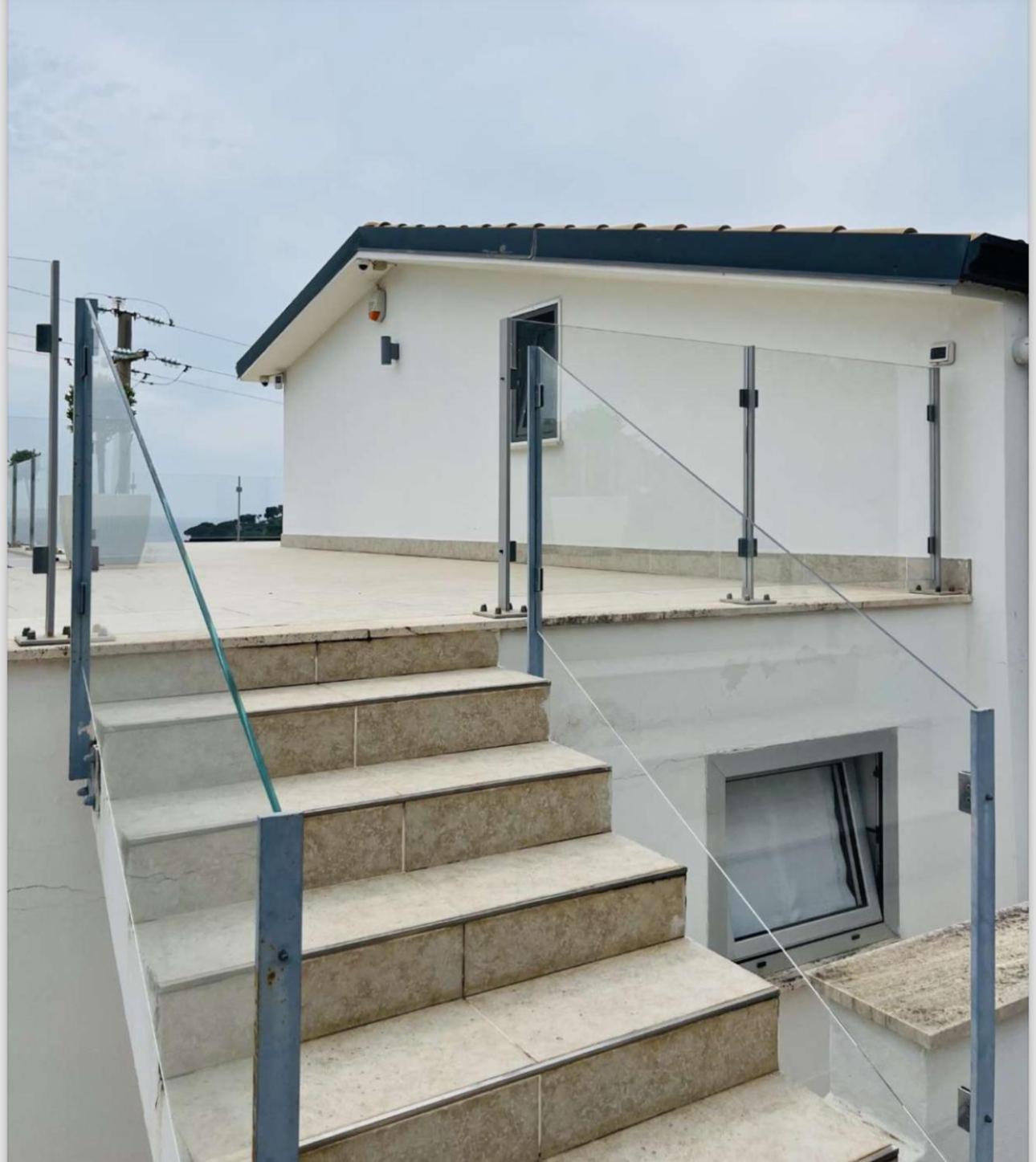 Appartamento con 1 Camera da Letto, Vista Mare e Terrazza