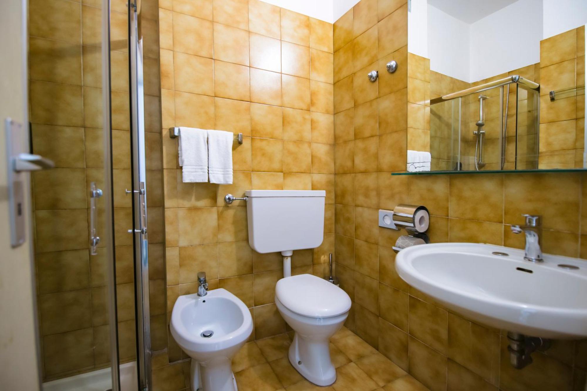 Standard Triple Room Sea View