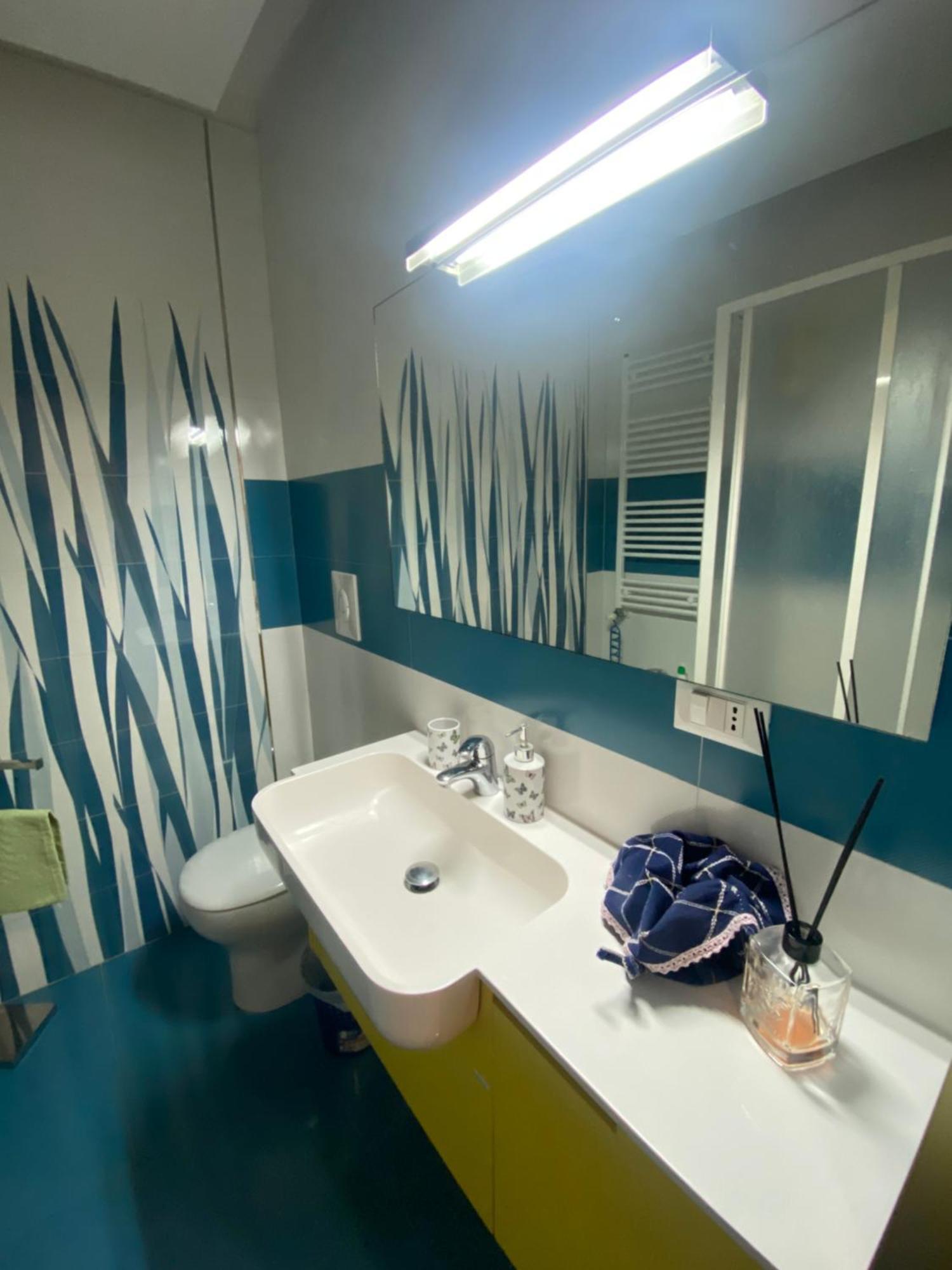 Camera Matrimoniale/Doppia con Letti Singoli con Bagno Privato Esterno