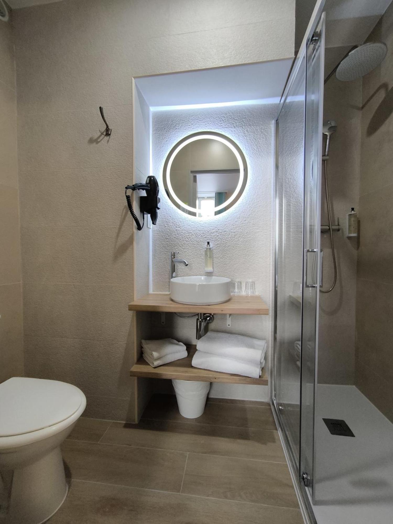 Double Room,1769501941:JPEG