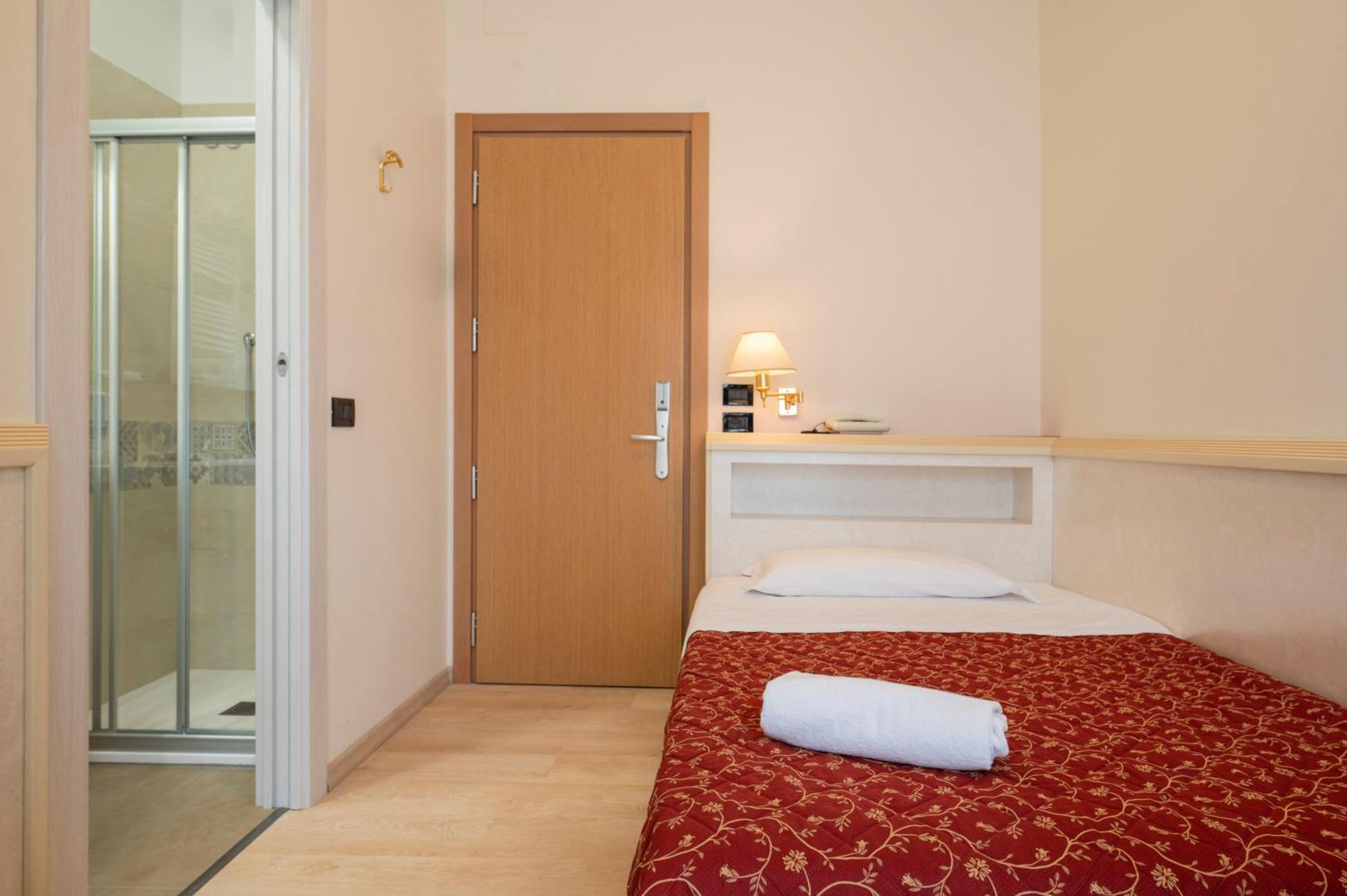 Single Room,1660284627:JPEG