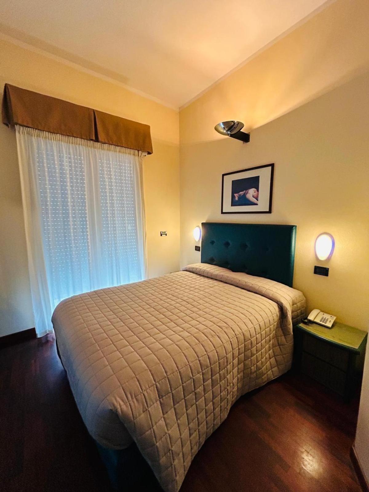 Double Room with Balcony,1663066056:JPEG