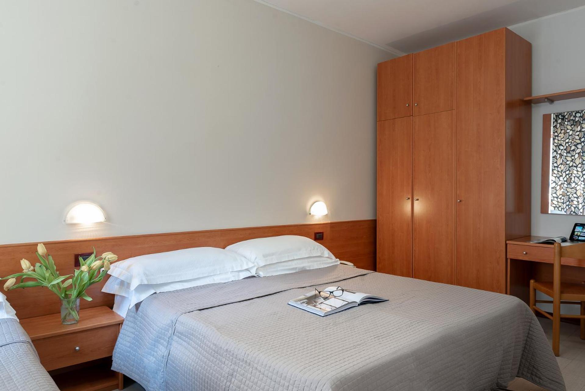 Standard Double Room,1667443160:JPEG