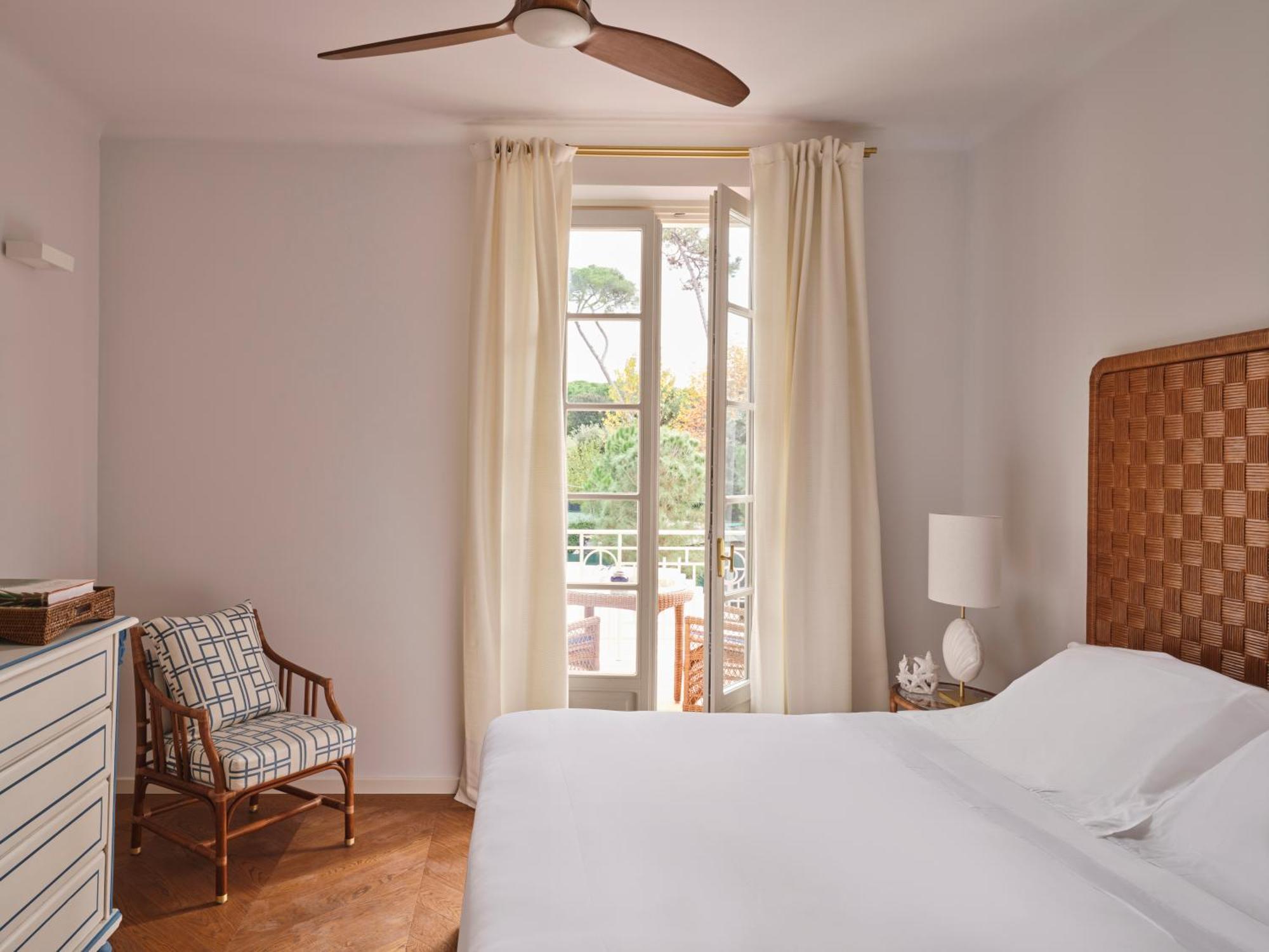 Double Room,1668931746:JPEG