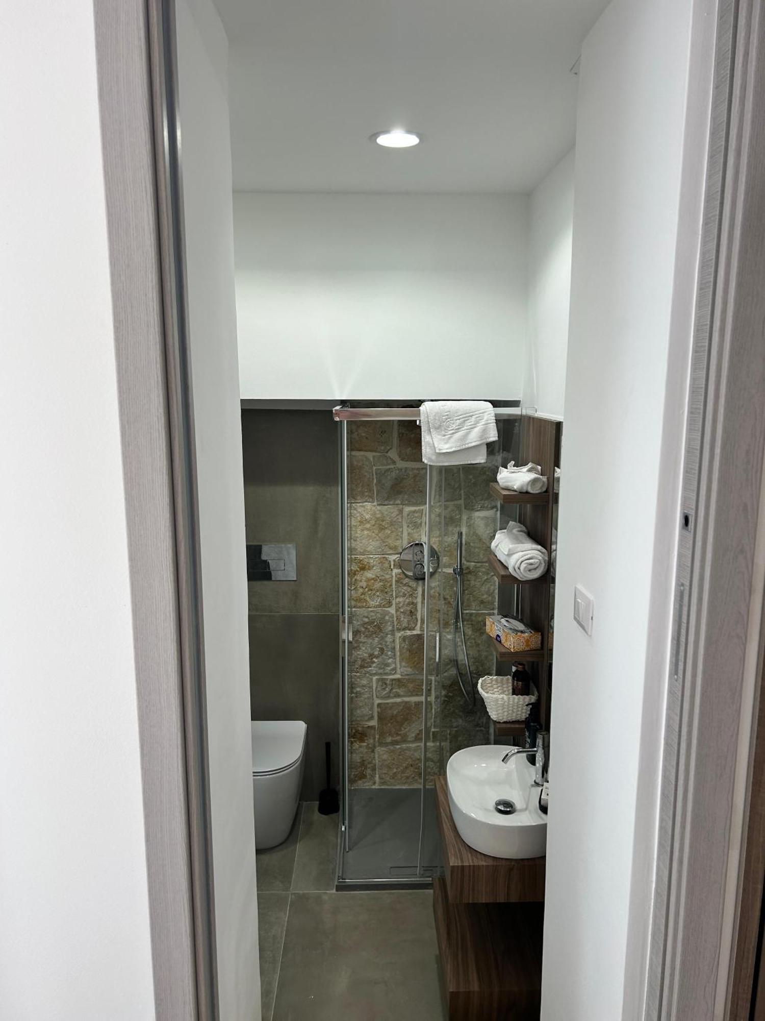 Double Room,1735549413:JPEG