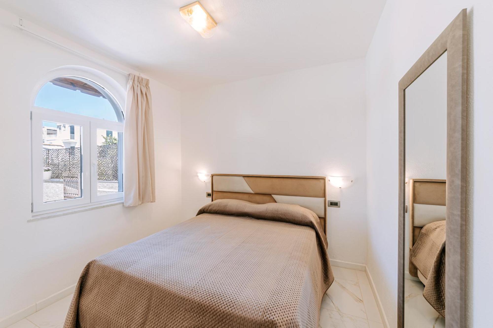 Appartamento con 2 Camere da Letto e Terrazza