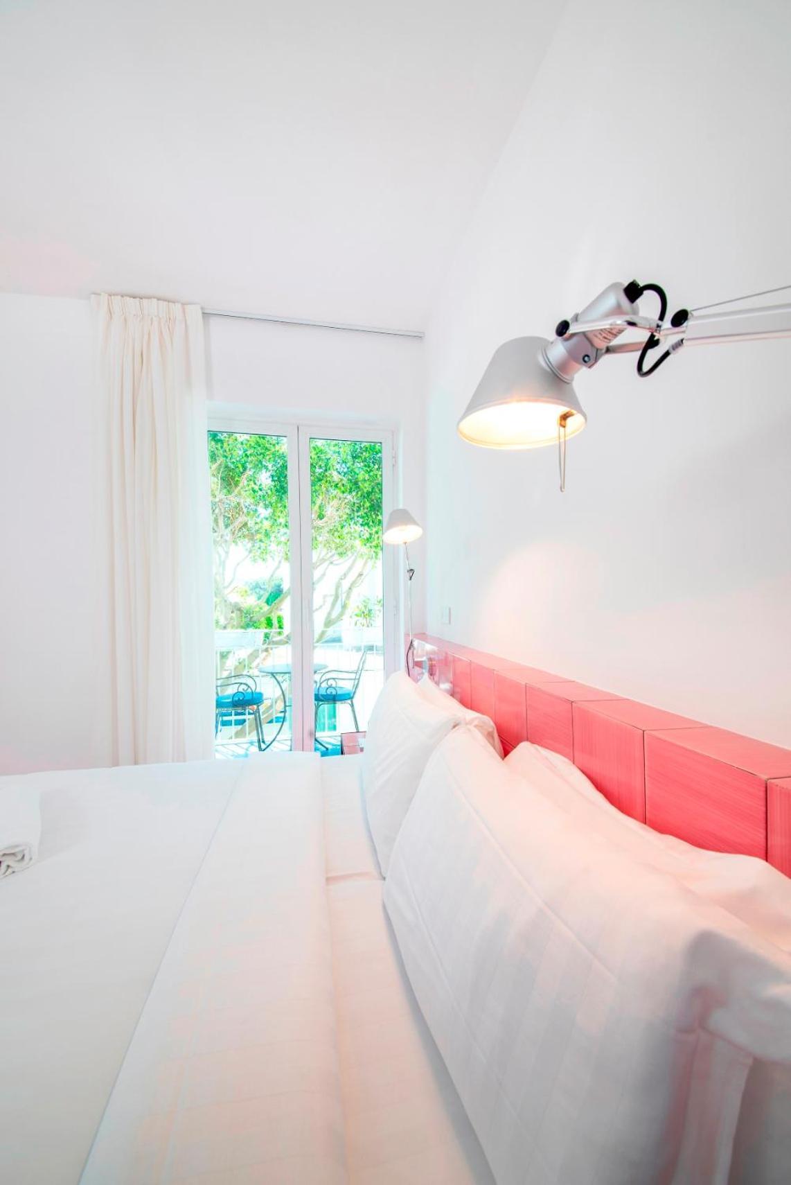 Large Double or Twin Room,1698850864:JPEG