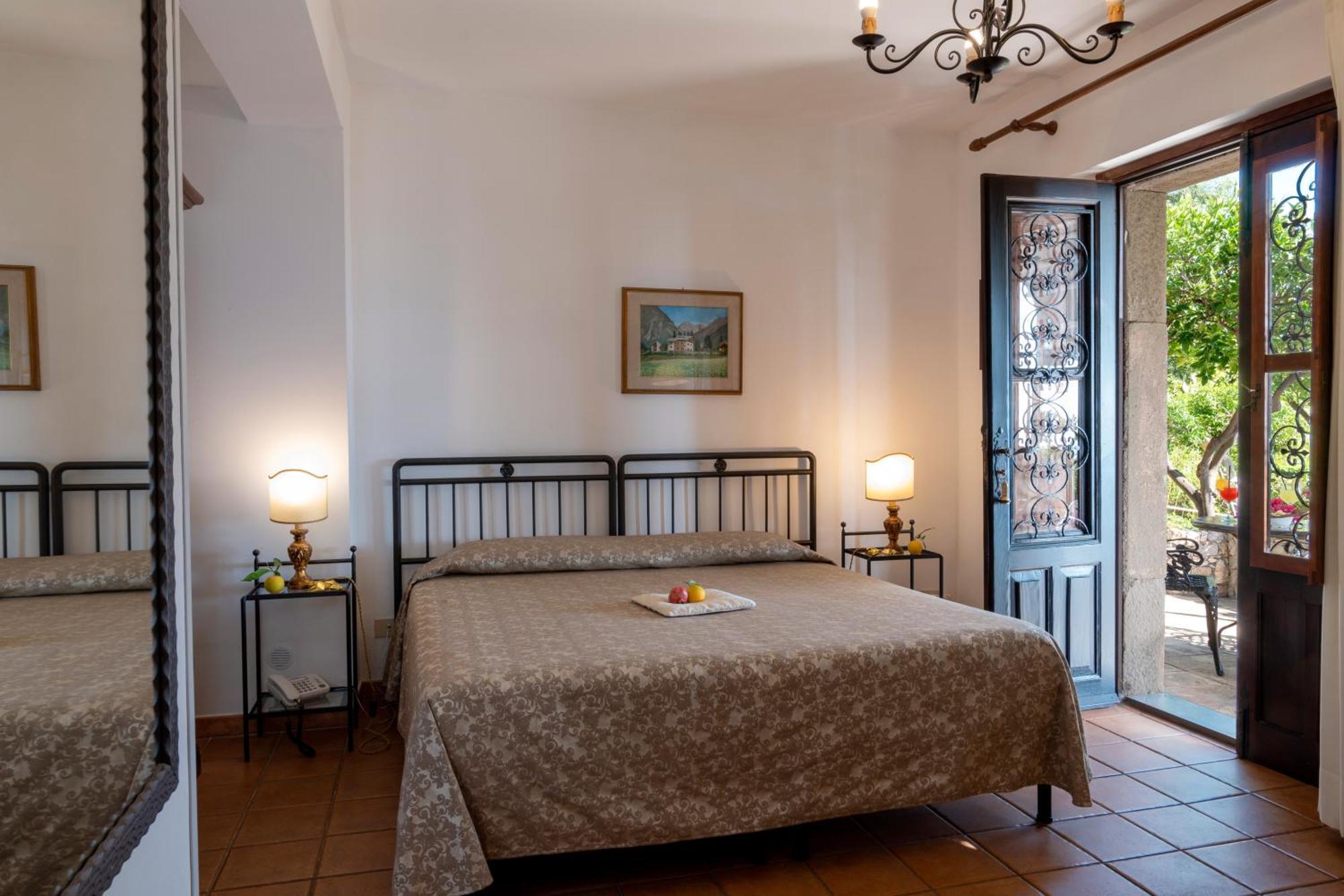 Triple Room Sea View