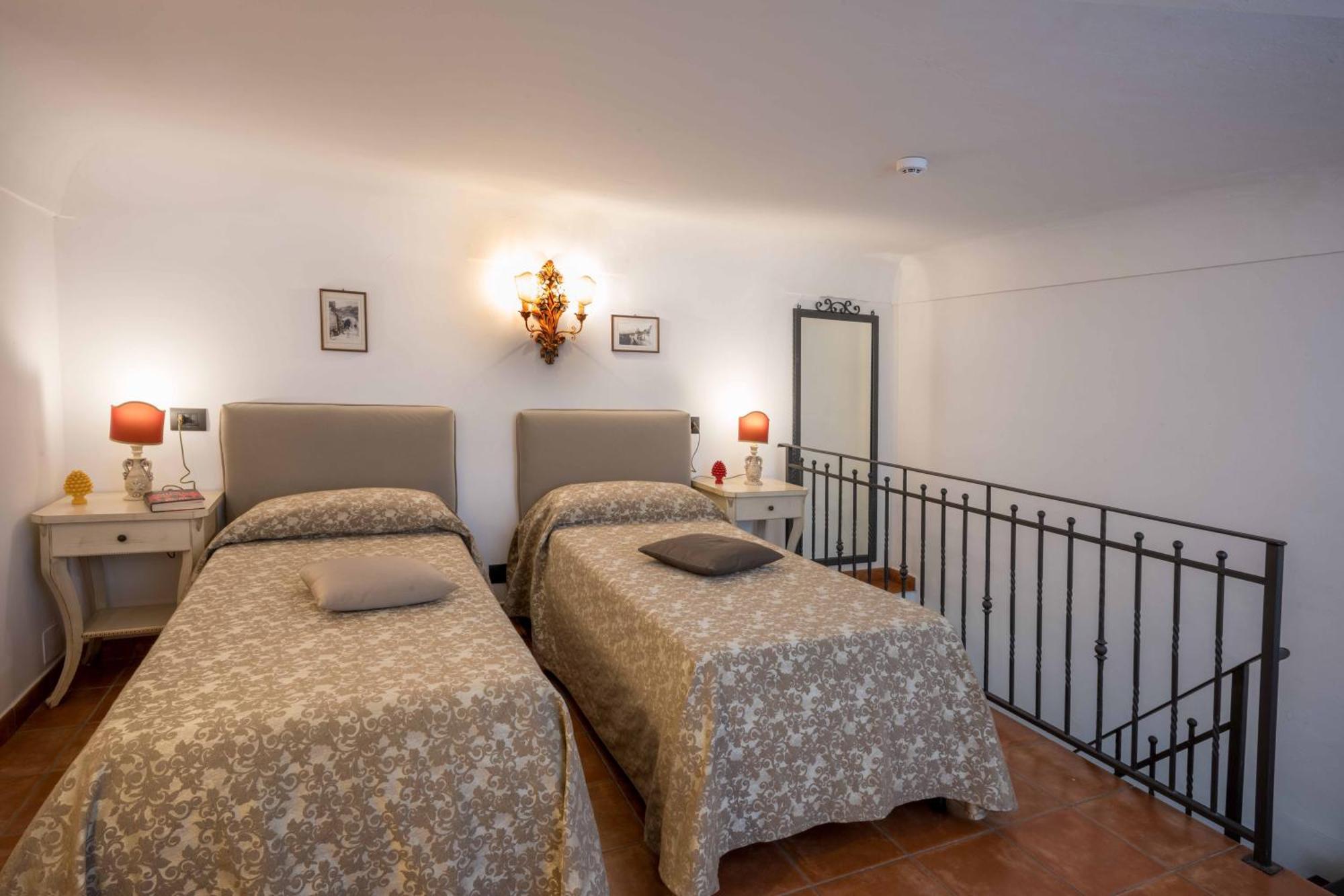 Quadruple Room Sea View