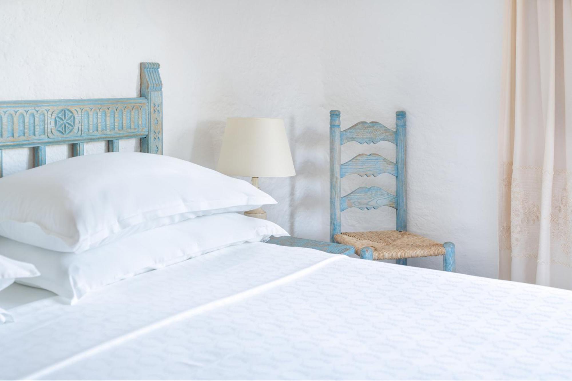 Classic Double Room king size bed inner view