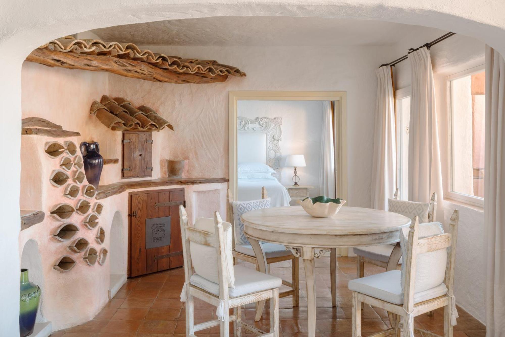 Signature Suite