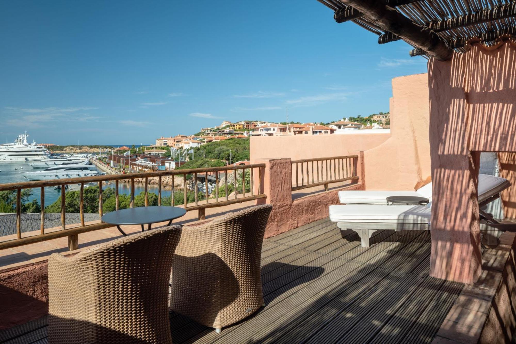Signature Suite