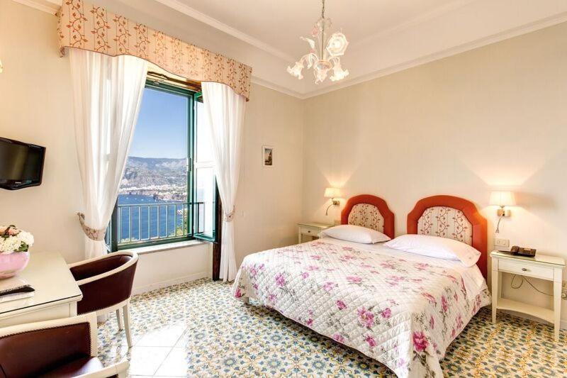 Double or Twin Room Sea View,1739395673:JPEG
