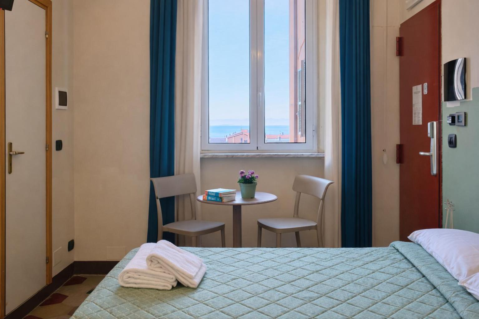 Quadruple Room,1756427935:JPEG