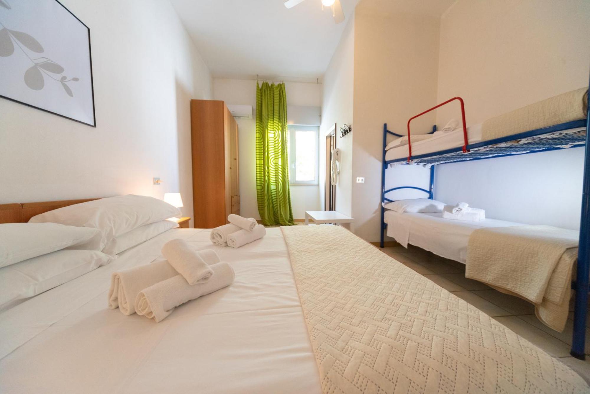 Quadruple Room,1759261713:JPEG