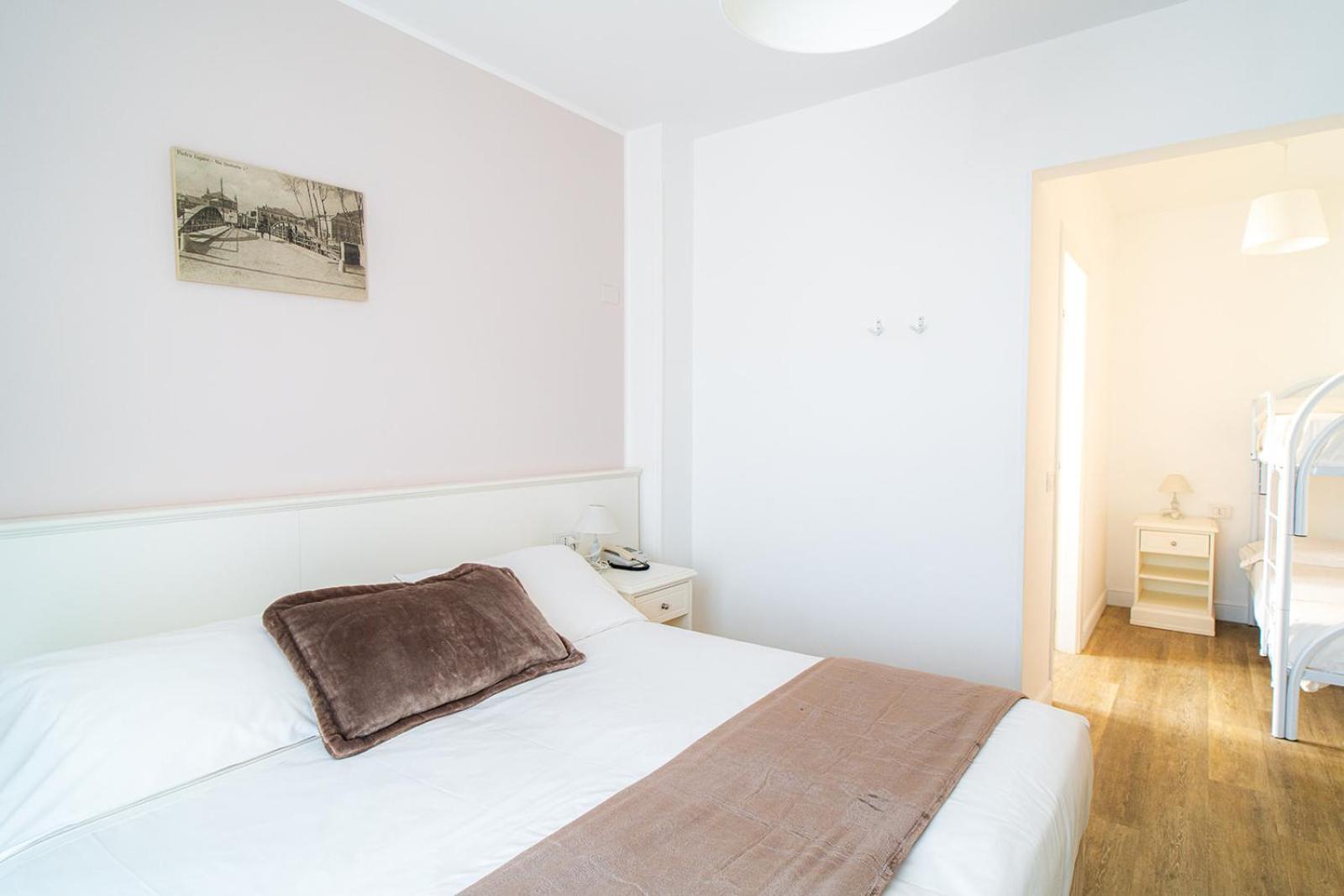 Camera Familiare con Balcone