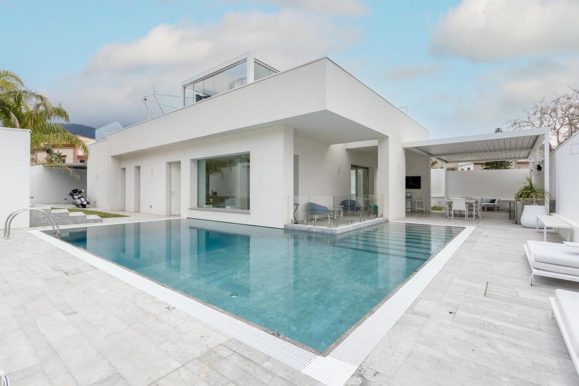 Villa con Vista Mare