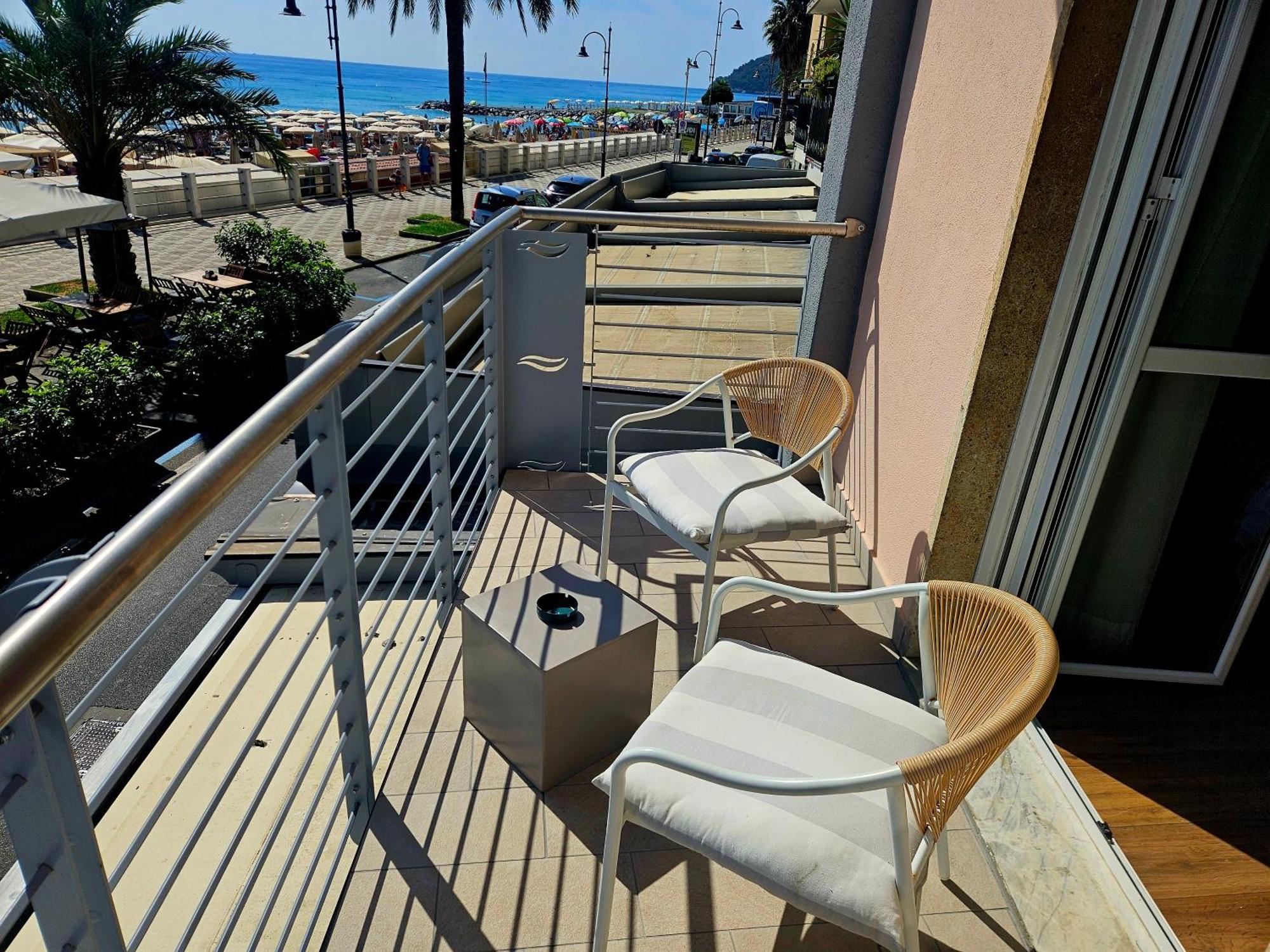 Superior Double or Twin Room Sea View