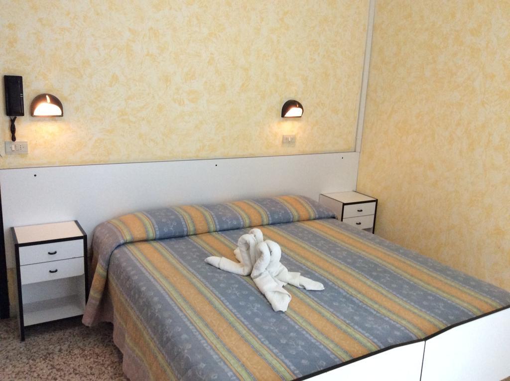 Classic Quadruple Room,1260343303:JPEG