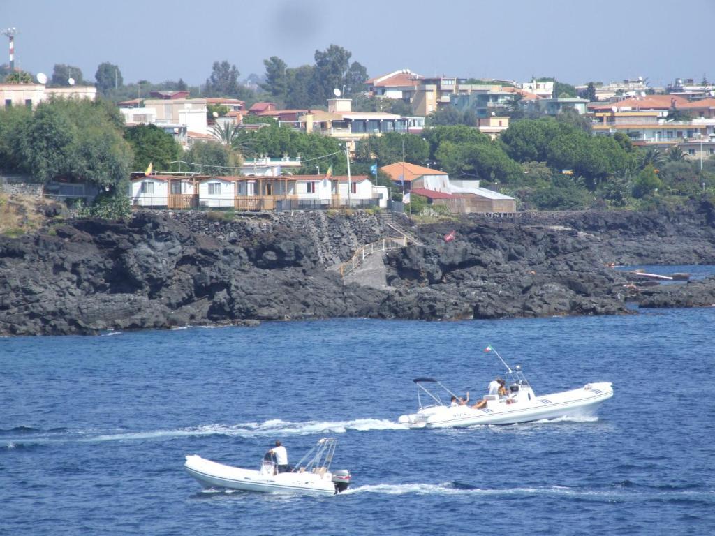 Casa Mobile con Vista Mare (2 Adulti + 2 Bambini)