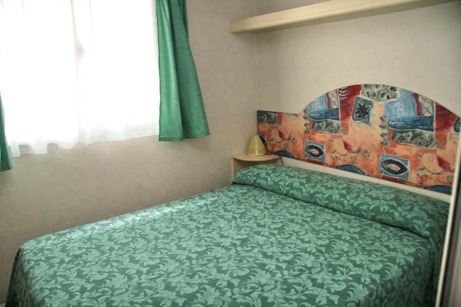 Mobile Home (4 Adults + 1 Child),22445175:JPEG