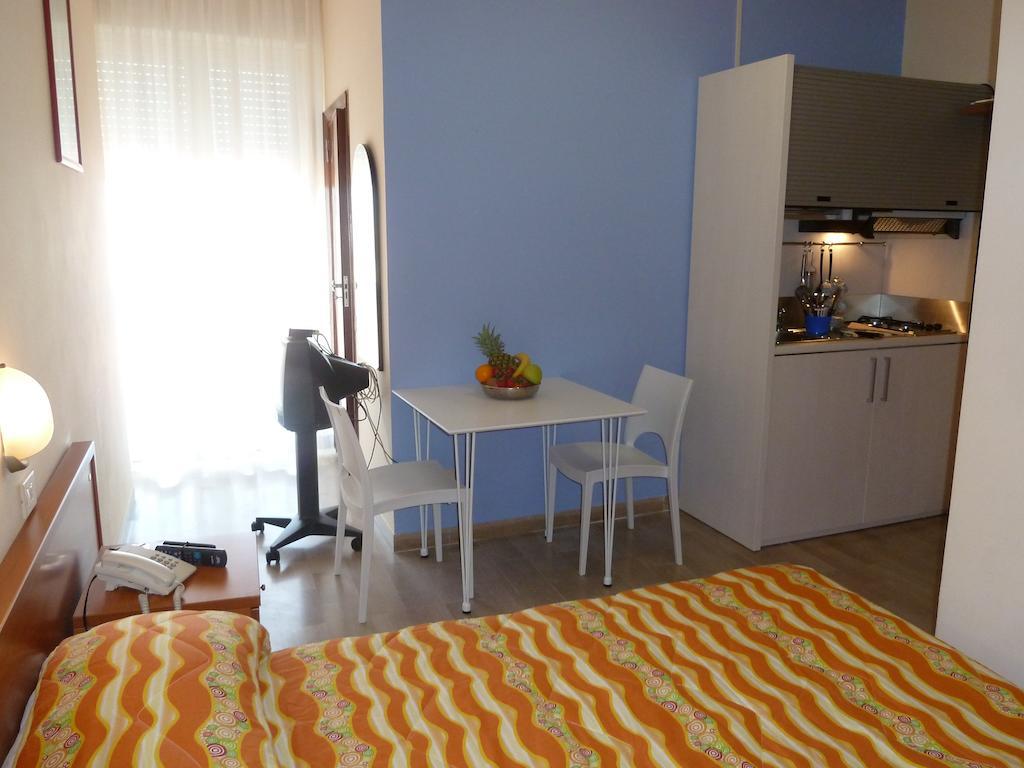Monolocale con Balcone (2 Adulti)