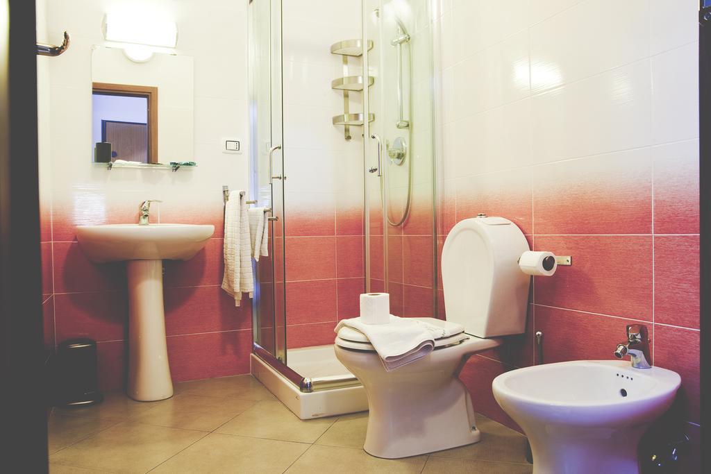 Twin Room with Private Bathroom,68649404:JPEG