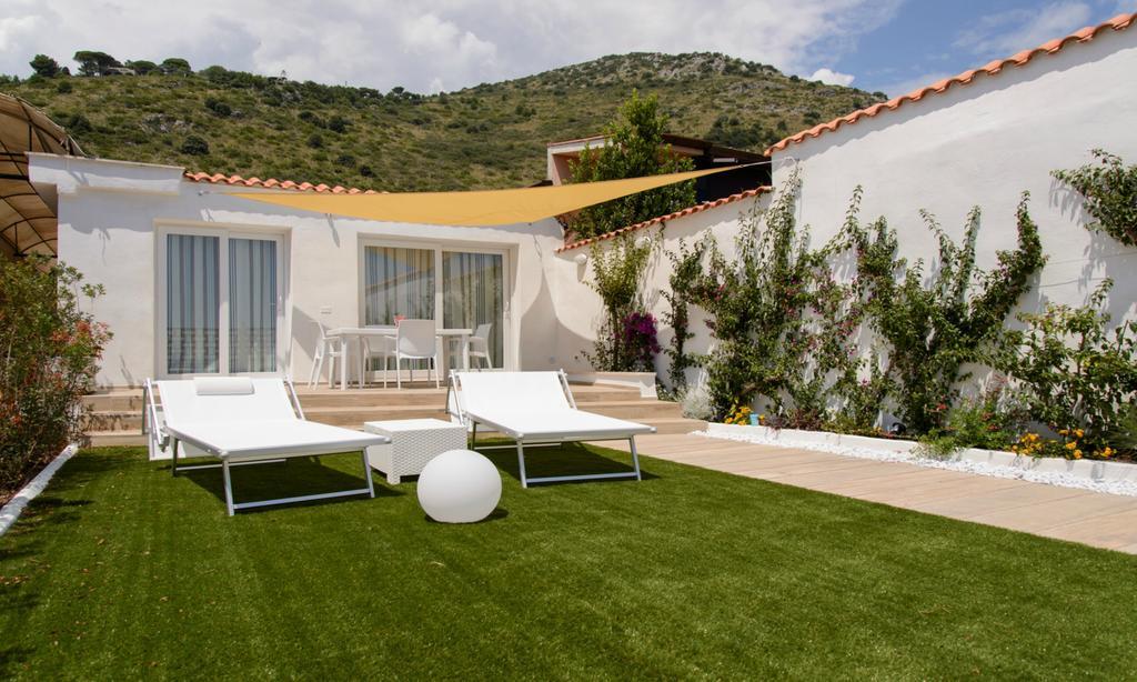 Bungalow Familiare con Vista Mare (3 Adulti + 2 Bambini fino a 12 anni)
