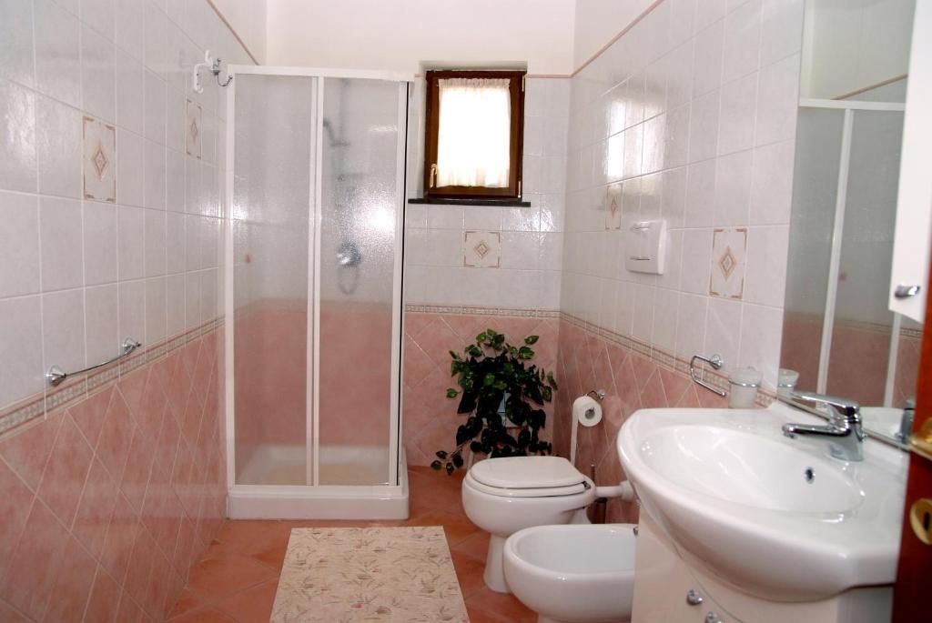 Due Camere Matrimoniali Comunicanti con Vista Mare
