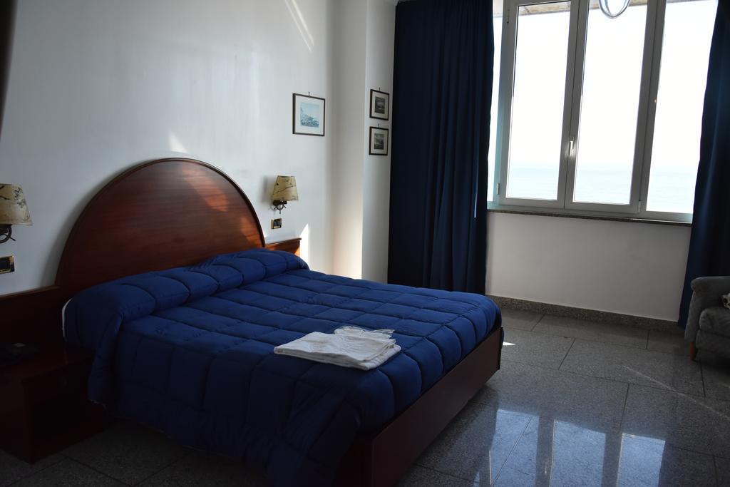 Double Room with Sea View,397912257:JPEG