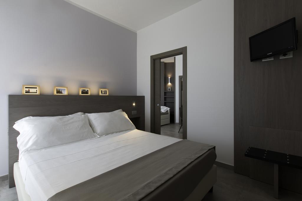 2 Camere Comunicanti