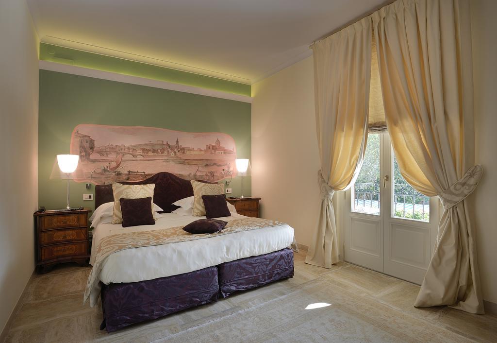 Camera Matrimoniale Superior