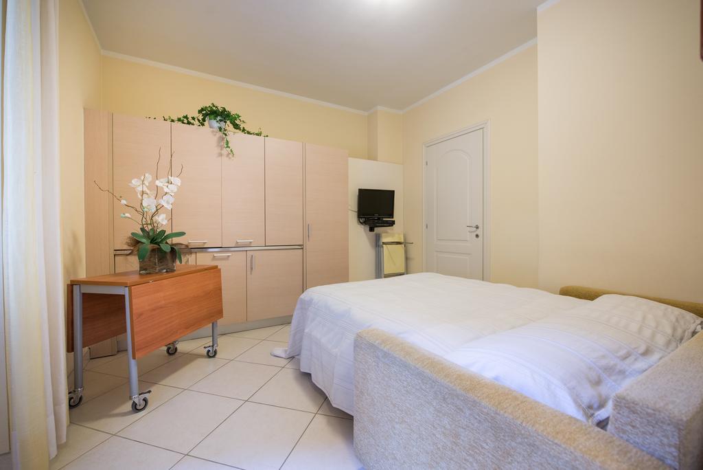 Appartamento con 1 Camera da Letto e Patio (4 Adulti) - Piano Terra