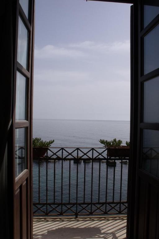 Camera Matrimoniale/Doppia con Letti Singoli con Vista Mare