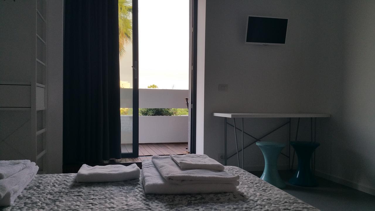 Camera Matrimoniale Deluxe con Balcone e Vista Mare