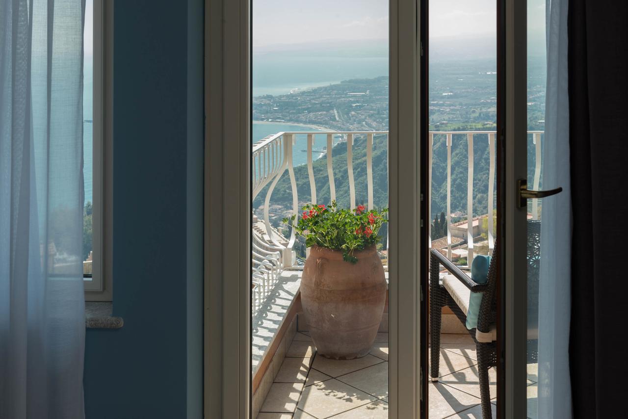 Camera Matrimoniale con Balcone