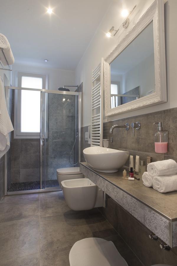 One-Bedroom Apartment,789787872:JPEG