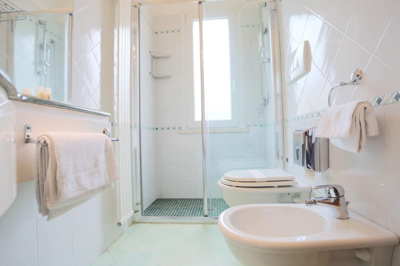 Large Single Room