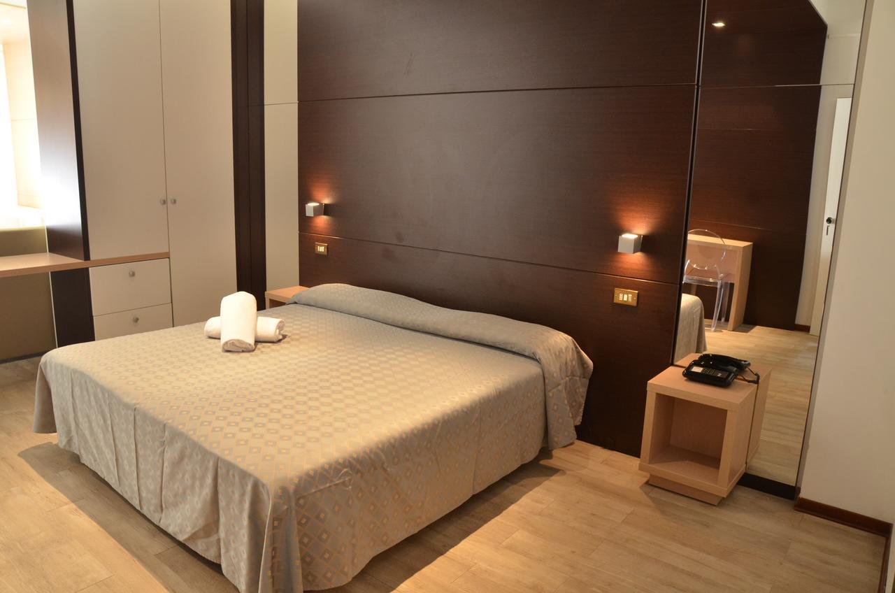 Double or Twin Room,62913499:JPEG