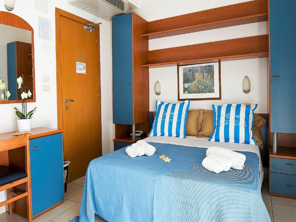 Double or Twin Room,646138809:JPEG
