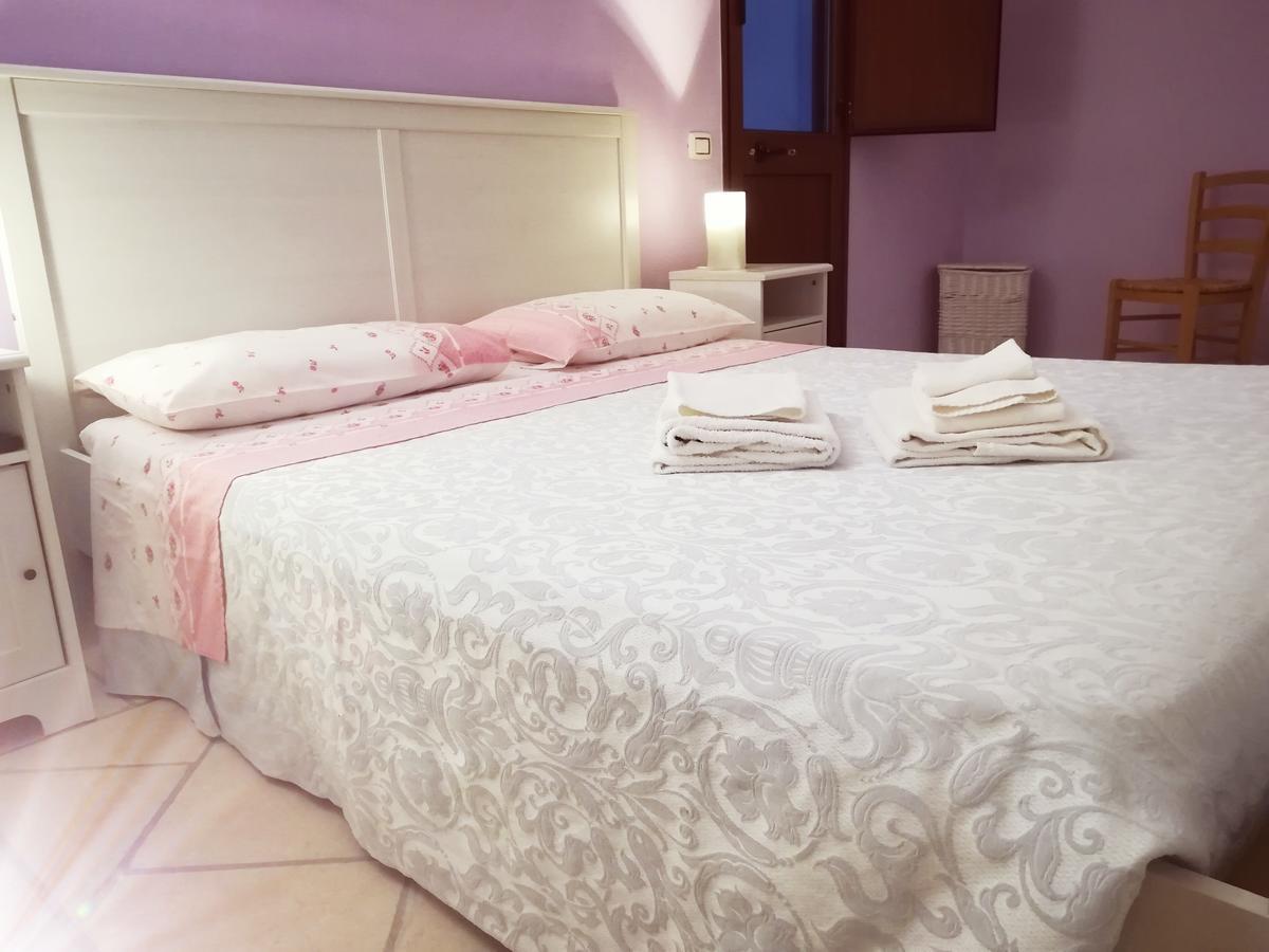 One-Bedroom House,664071810:JPEG