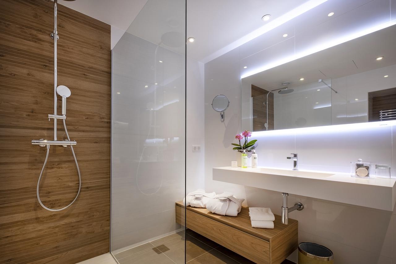 Suite,1432708147:JPEG