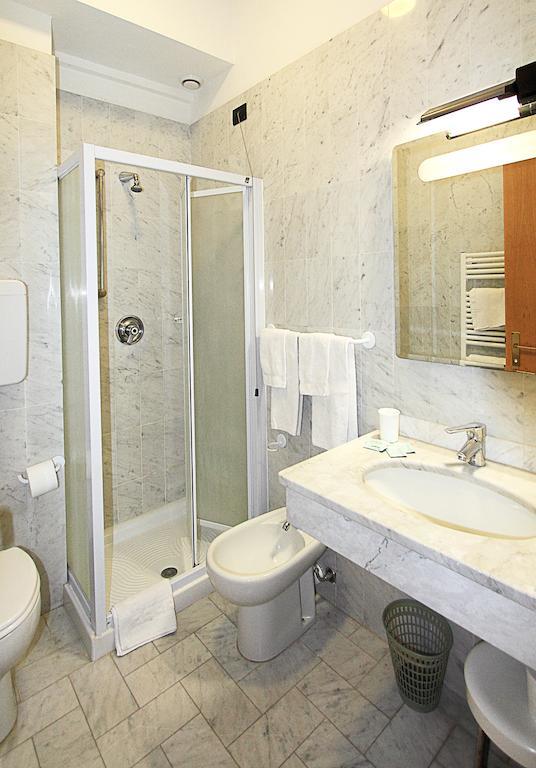 Standard Quadruple Room,67819580:JPEG