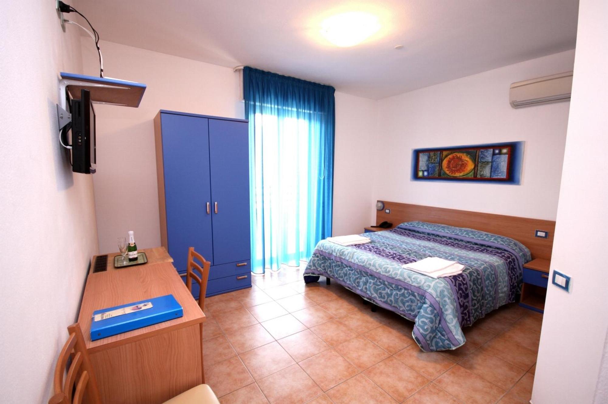 Double Room,122149294:JPEG