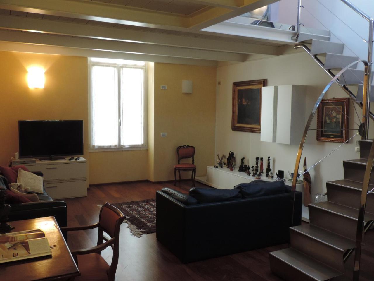 Appartamento con 2 Camere da Letto - Edificio Separato