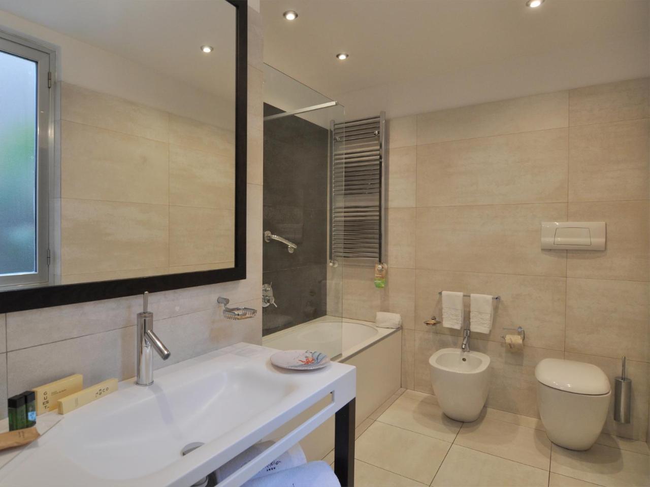 Standard Double Room,769985368:JPEG