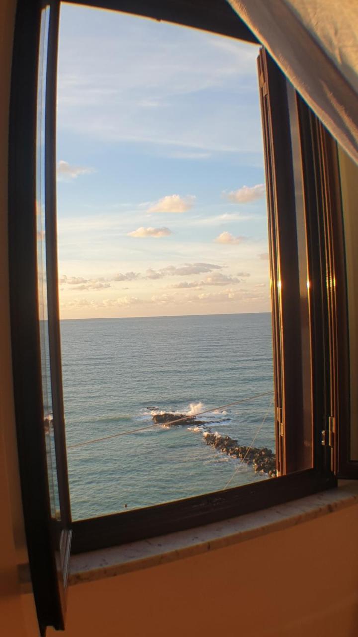 Camera Singola con Vista Mare