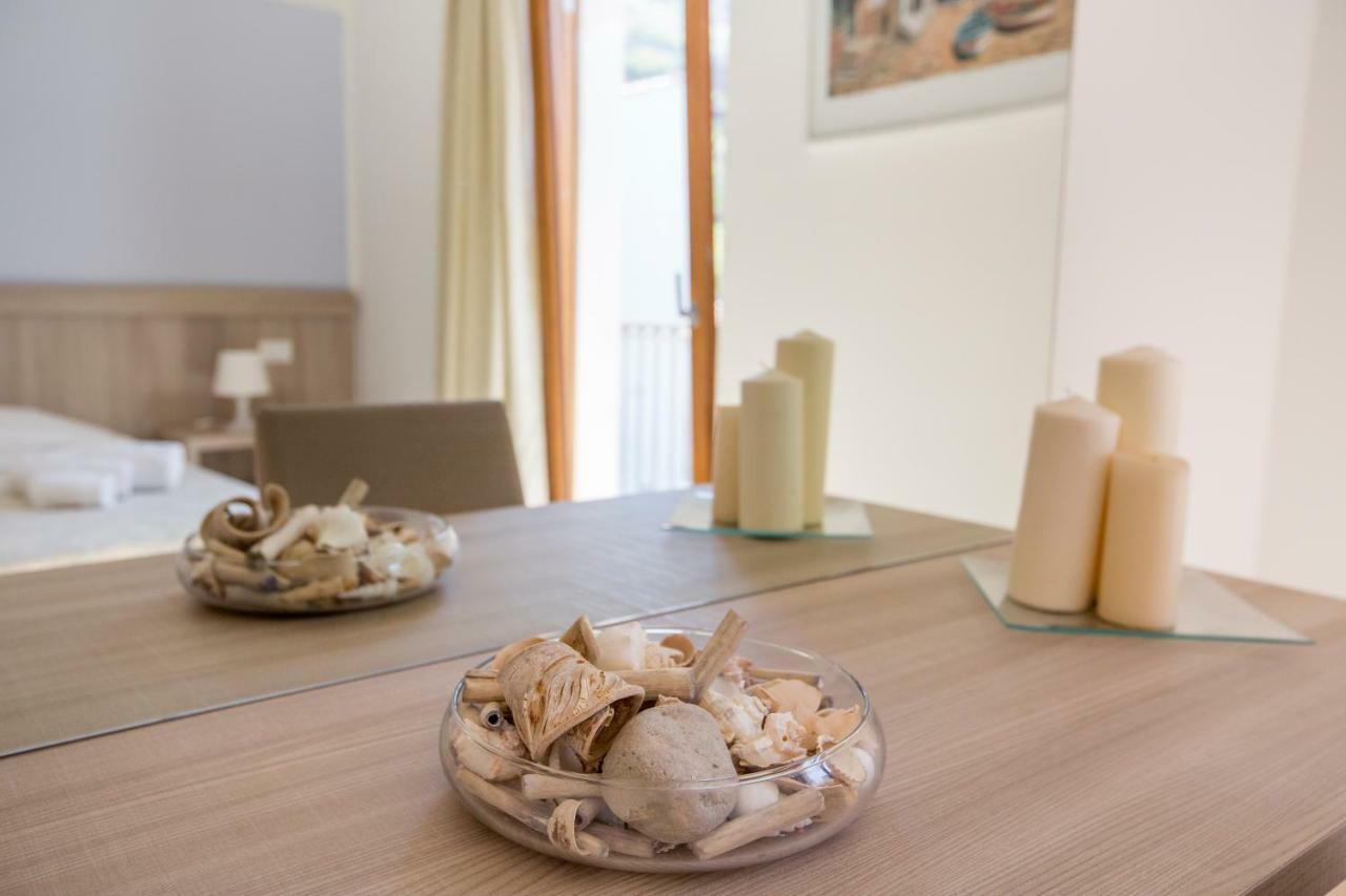 Appartamento con 1 Camera da Letto, Balcone e Vista Mare